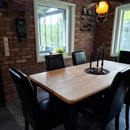 Chalet Saarimoekki Kangasniemellae Iso-paatsalo, Keskellae Puulaa, Kulkeminen Vain Veneellae *