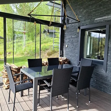 Chalet Saarimoekki Kangasniemellae Iso-paatsalo, Keskellae Puulaa, Kulkeminen Vain Veneellae