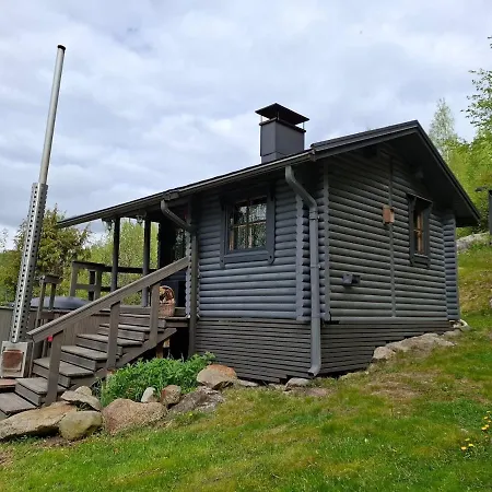Chalet Saarimoekki Kangasniemellae Iso-paatsalo, Keskellae Puulaa, Kulkeminen Vain Veneellae