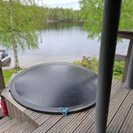 Chalet Saarimoekki Kangasniemellae Iso-paatsalo, Keskellae Puulaa, Kulkeminen Vain Veneellae *